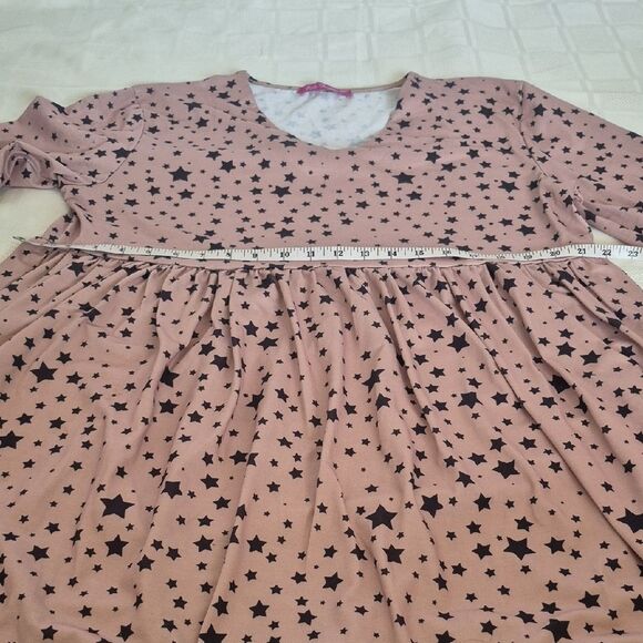 Elegant Starry Pink Midi Dress - Picture 11 of 16